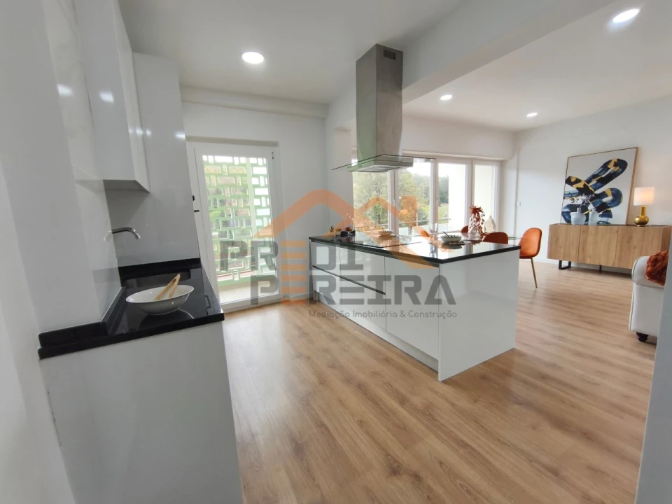 Apartamento T3 para Venda em Benfica Foto 7