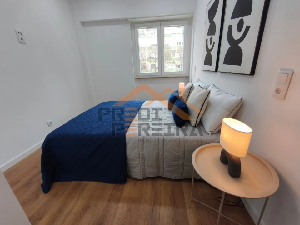 Apartamento T3 para Venda em Benfica Foto 14