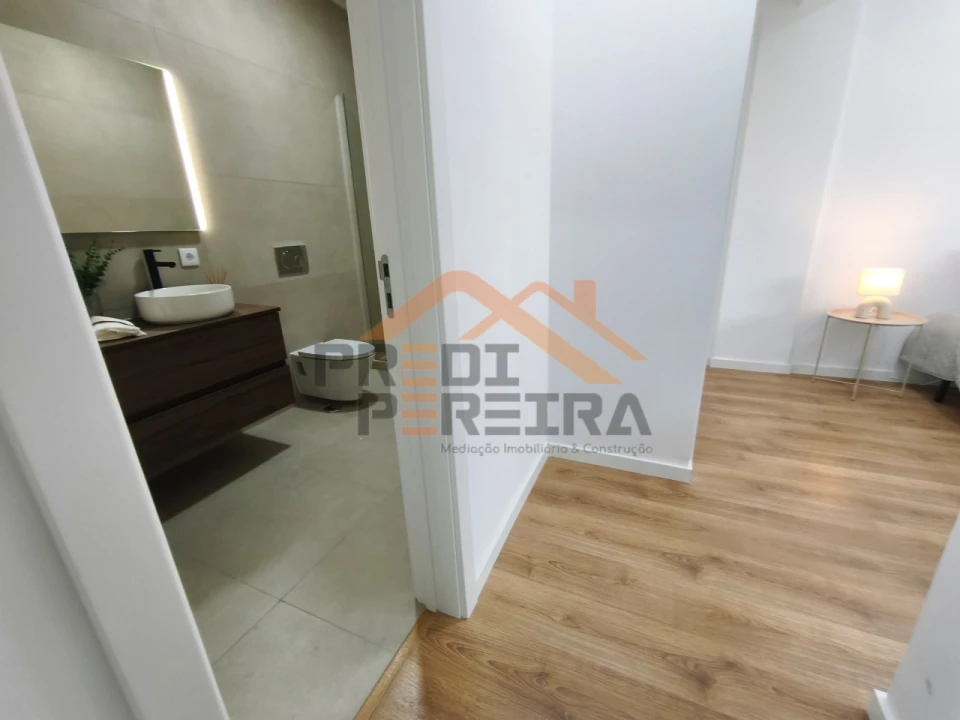 Apartamento T3 para Venda em Benfica Foto 18