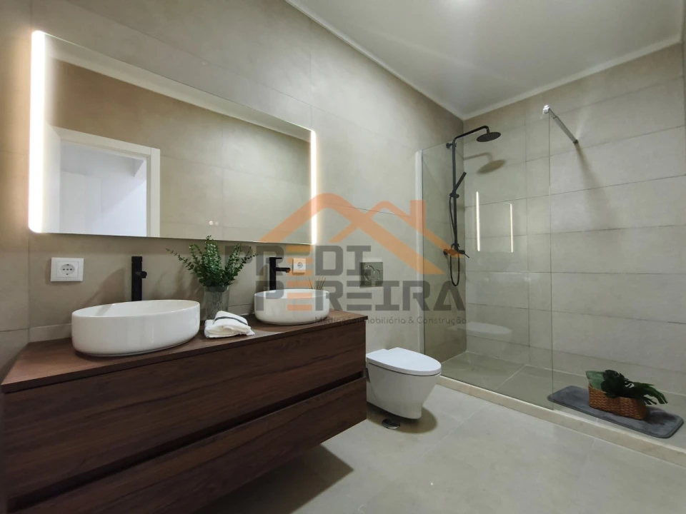 Apartamento T3 para Venda em Benfica Foto 19