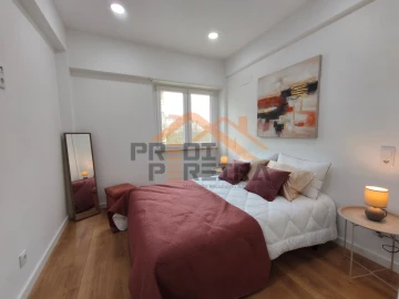 Apartamento T3 para Venda em Benfica