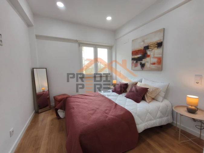 Apartamento T3 para Venda em Benfica Foto 13