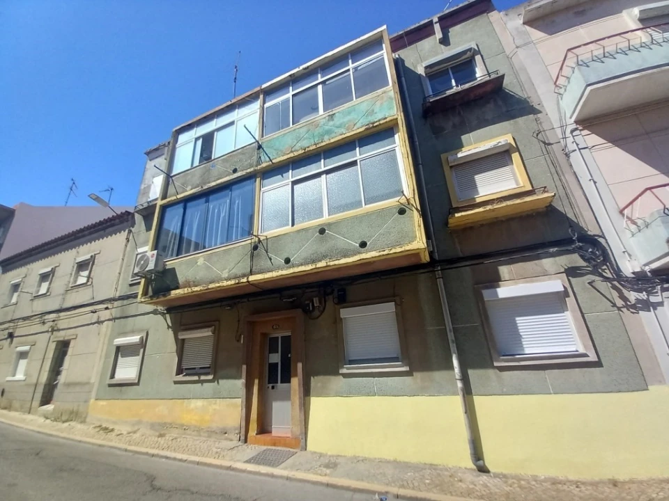 Apartamento T1 para Venda em Baixa da Banheira e Vale da Amoreira Foto 1