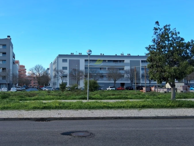 Terreno Comércio / Armazém para Venda em Loule (São Clemente) Foto 1