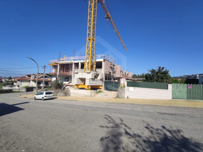 Apartamento T3 para Venda em Nogueira do Cravo e Pindelo Foto 13