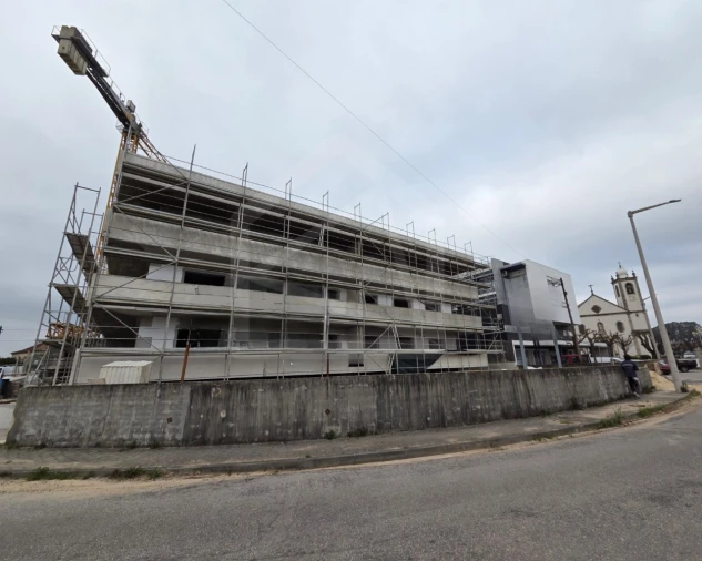 Apartamento T2 para Venda em Loureiro Foto 12