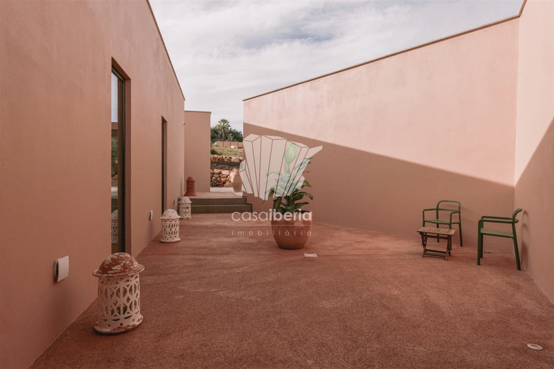 Moradia T4 para Venda em Odiaxere Foto 55