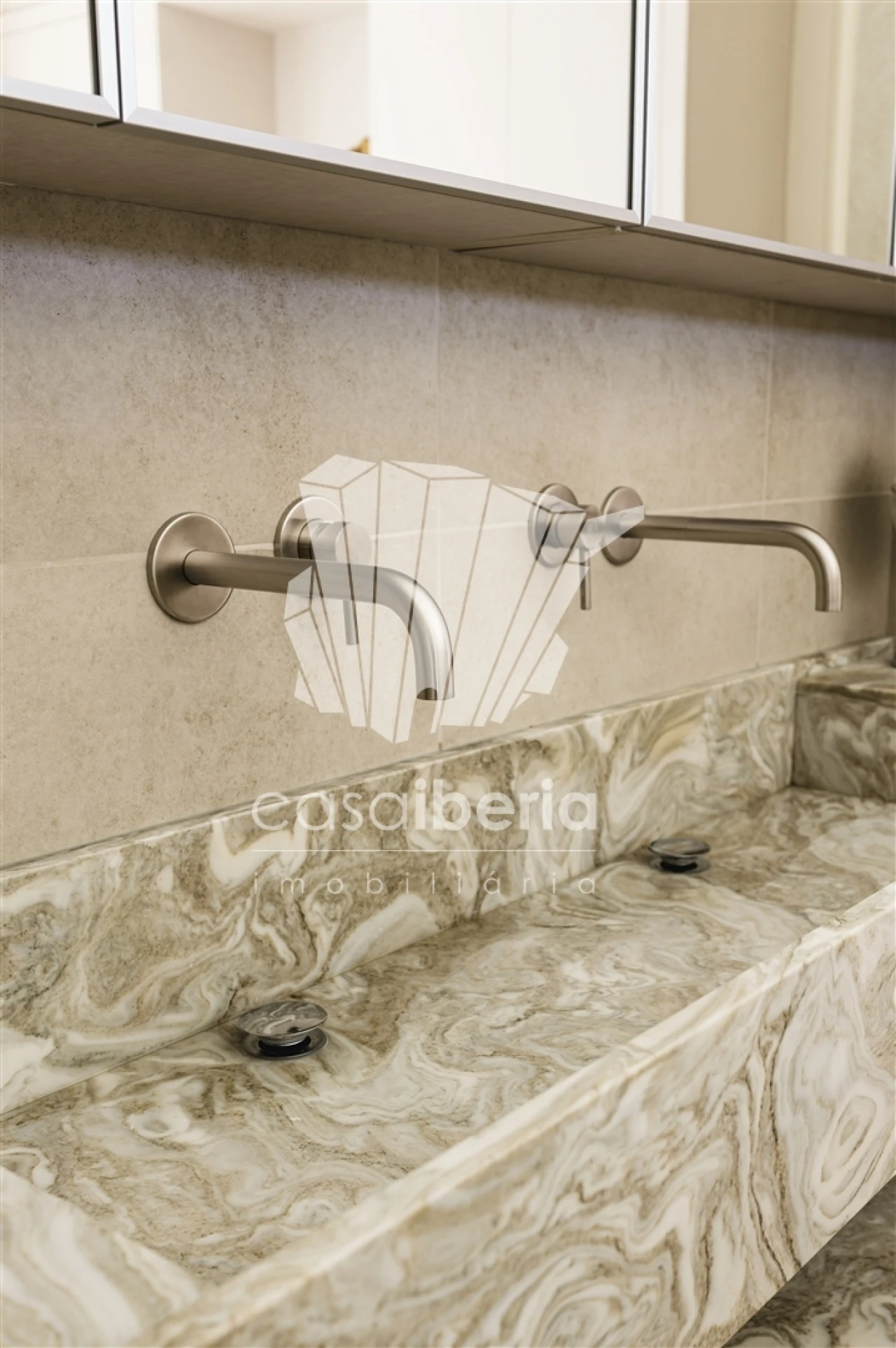 Moradia T4 para Venda em Odiaxere Foto 36