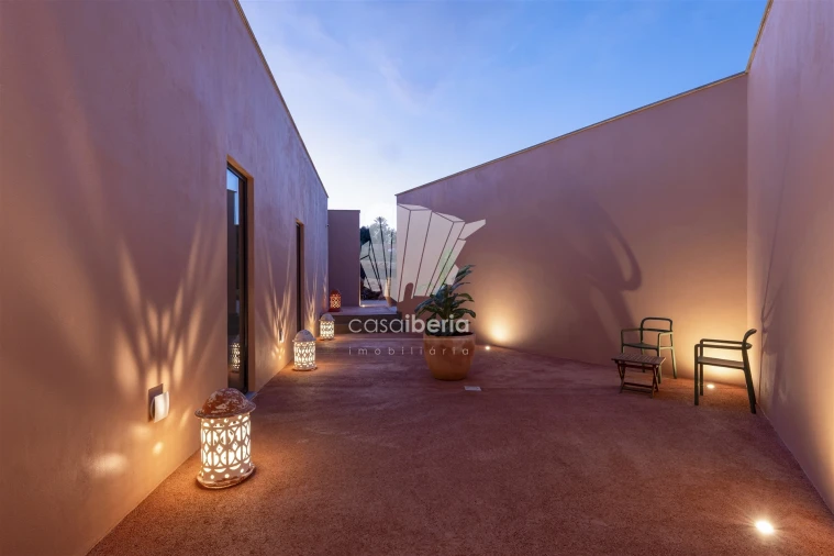 Moradia T4 para Venda em Odiaxere Foto 28