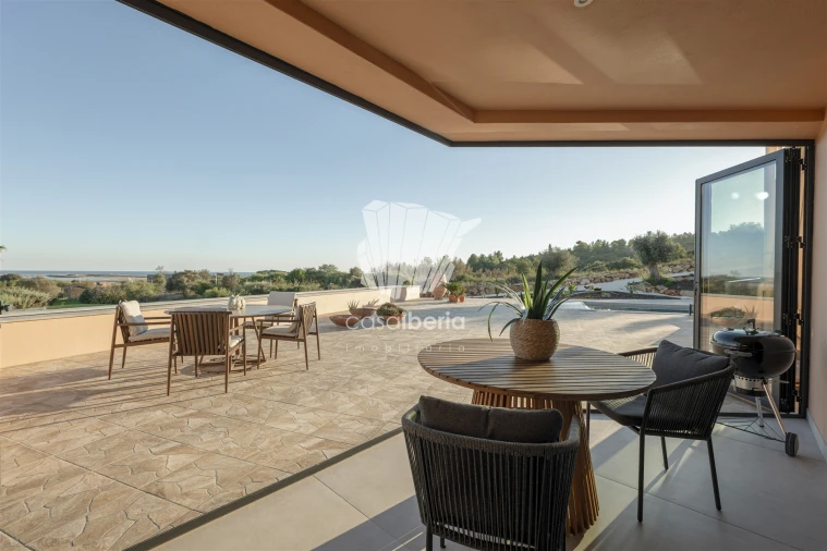 Moradia T4 para Venda em Odiaxere Foto 7