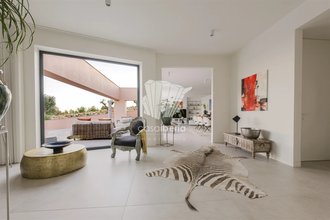 Moradia T4 para Venda em Odiaxere Foto 9