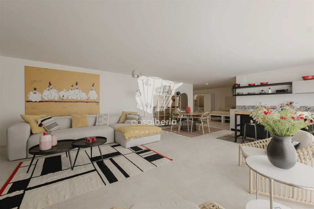 Moradia T4 para Venda em Odiaxere Foto 58