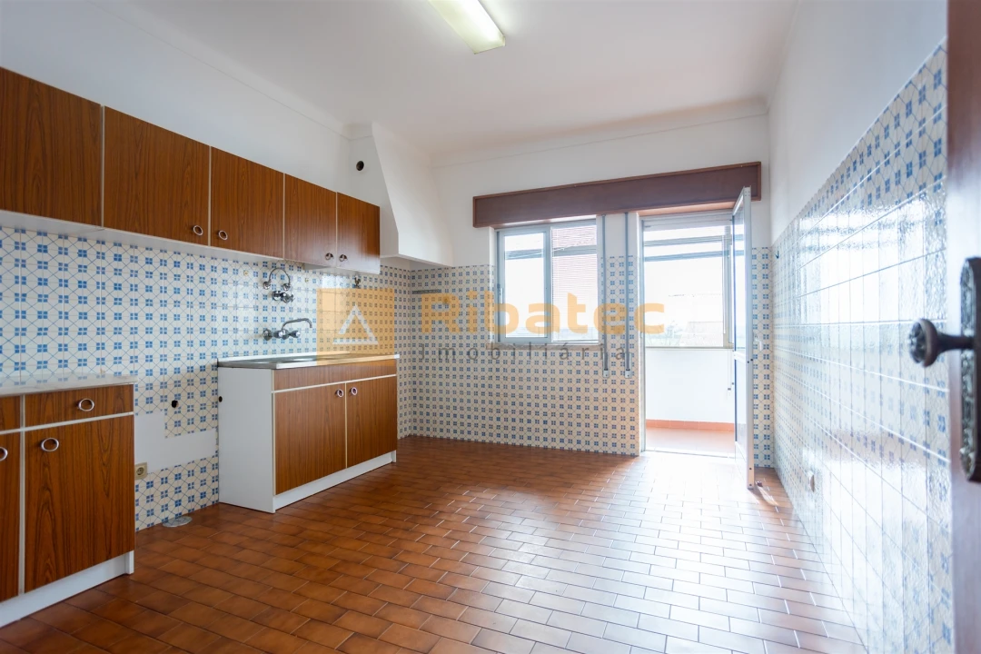 Apartamento T3 para Venda em Coruche, Fajarda e Erra Foto 2