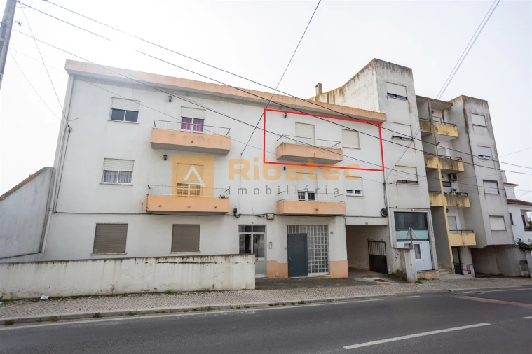 Apartamento T3 para Venda em Coruche, Fajarda e Erra