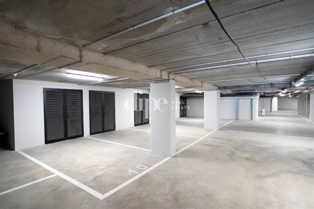 Apartamento T1 para Venda em Urgezes Foto 12