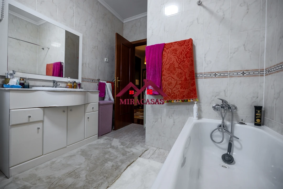 Moradia T3 para Venda em Branca Foto 41