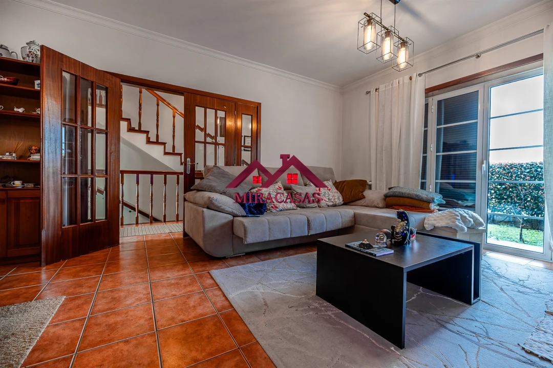 Moradia T3 para Venda em Branca Foto 9