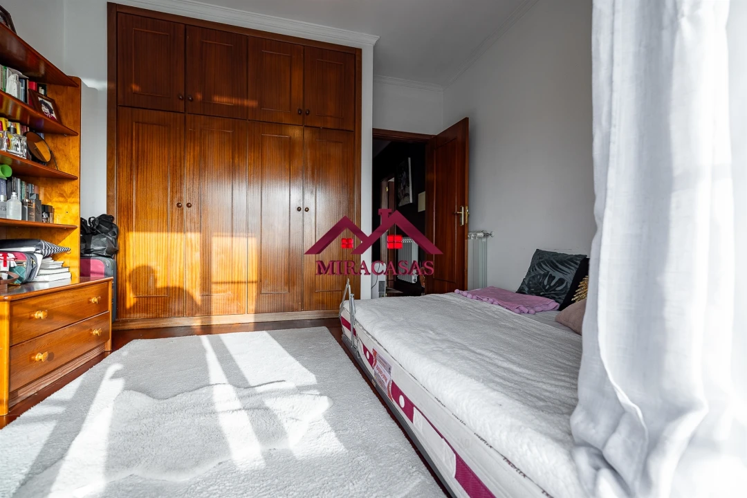 Moradia T3 para Venda em Branca Foto 39