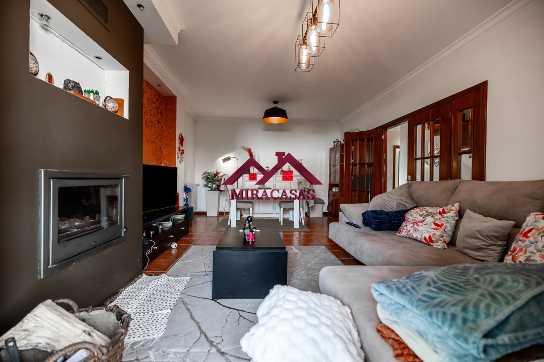 Moradia T3 para Venda em Branca Foto 8