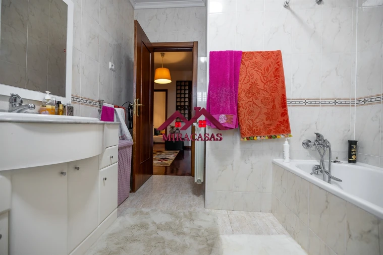 Moradia T3 para Venda em Branca Foto 42