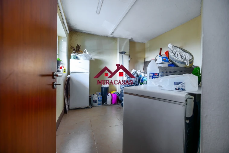 Moradia T3 para Venda em Branca Foto 46