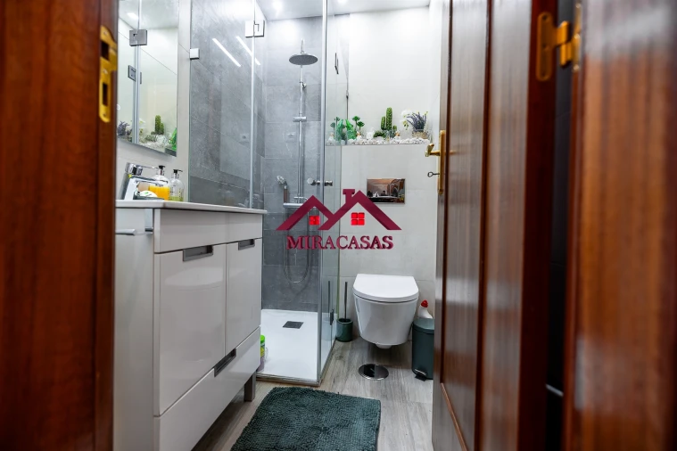 Moradia T3 para Venda em Branca Foto 18