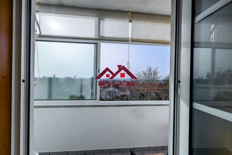 Moradia T3 para Venda em Branca Foto 13