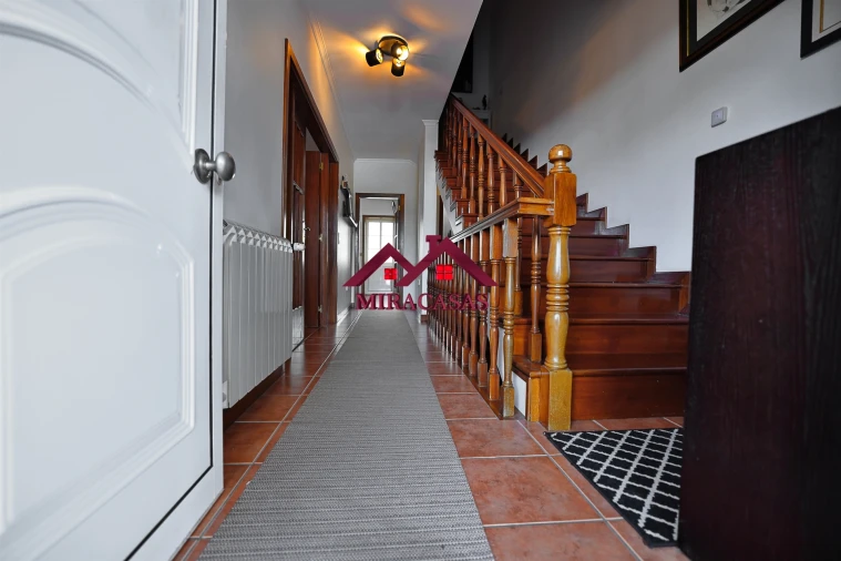 Moradia T3 para Venda em Branca Foto 4