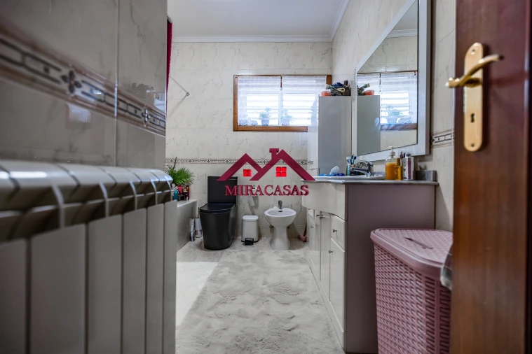 Moradia T3 para Venda em Branca Foto 40