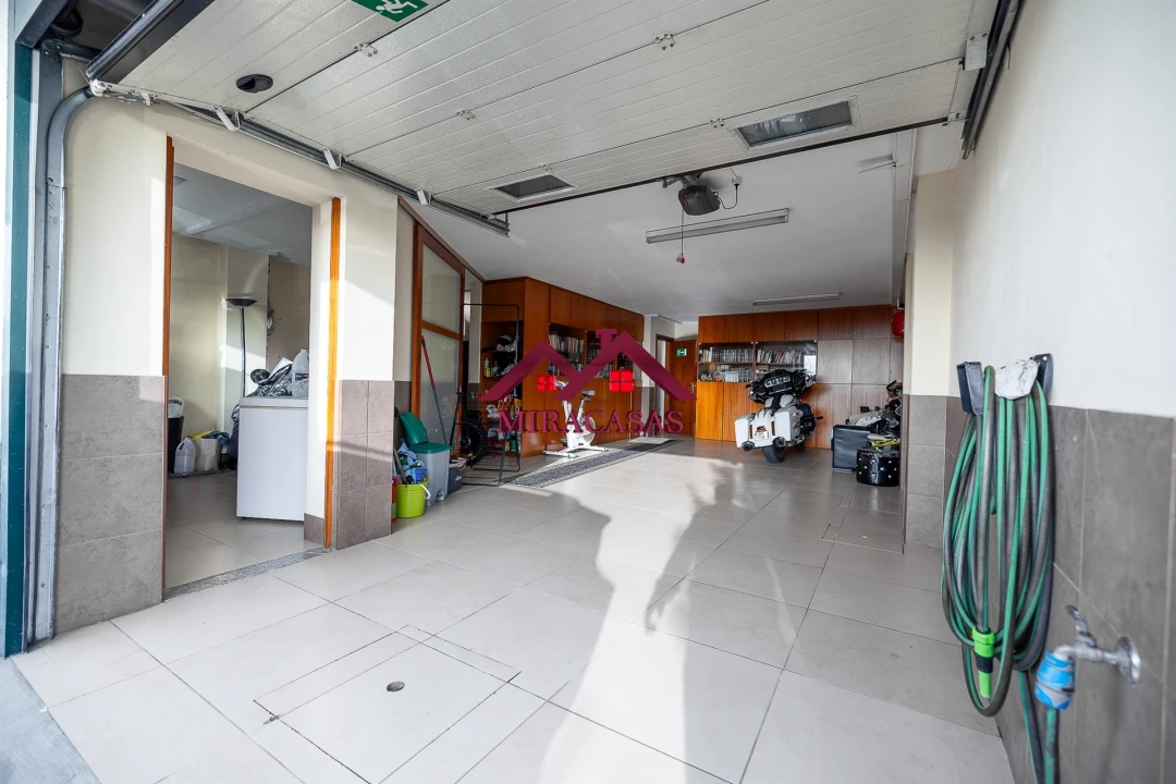 Moradia T3 para Venda em Branca Foto 45