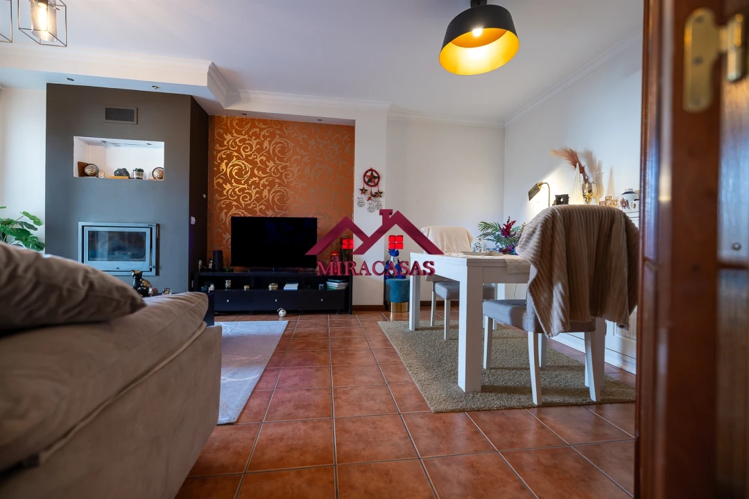 Moradia T3 para Venda em Branca Foto 5