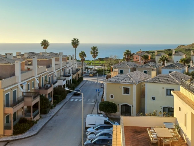 Apartamento T2 para Venda em Budens Foto 1