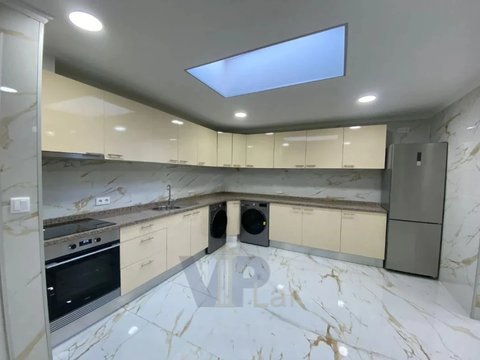 Moradia T5 para Venda em Campanhã Foto 2