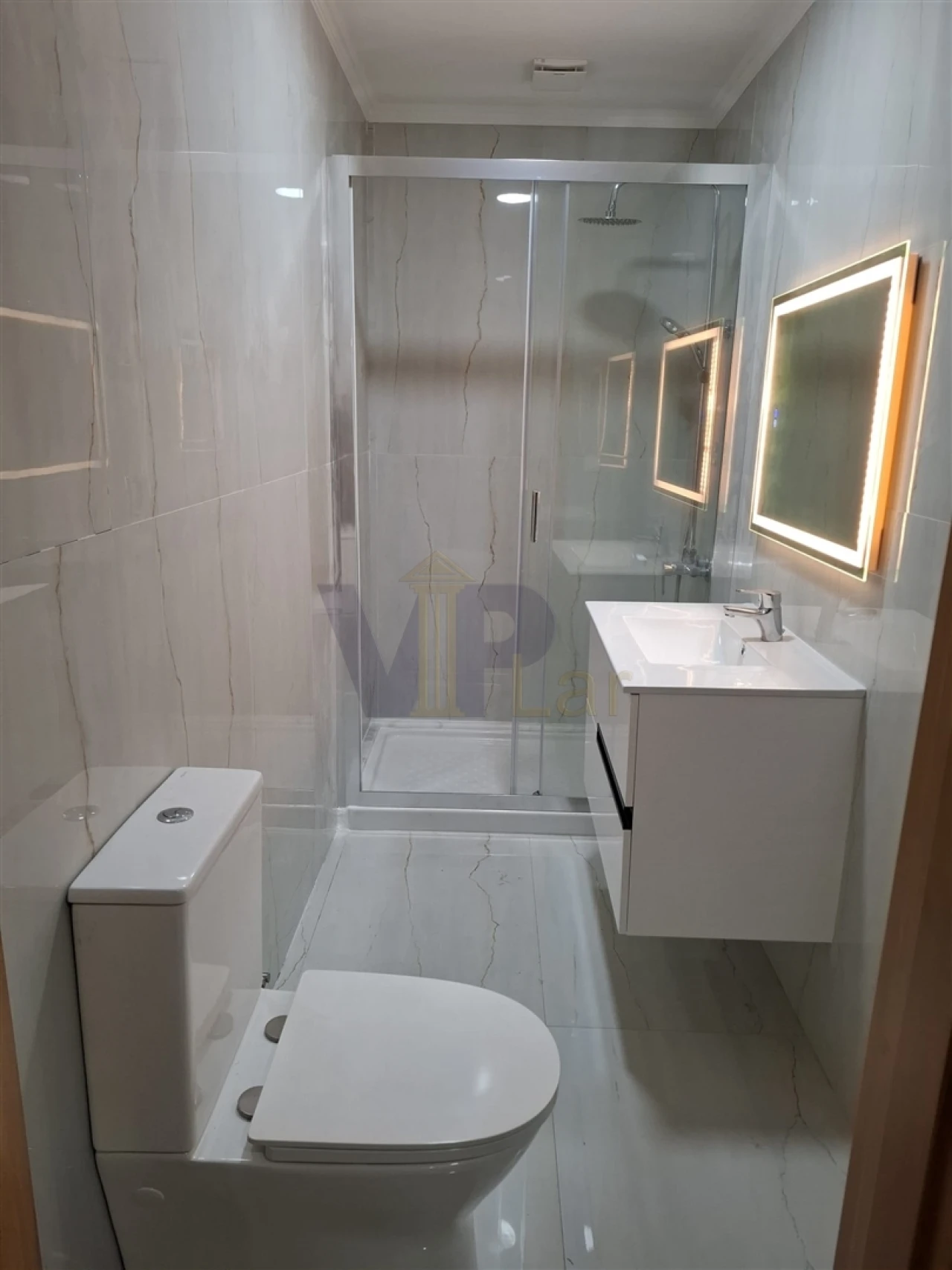 Moradia T5 para Venda em Campanhã Foto 8