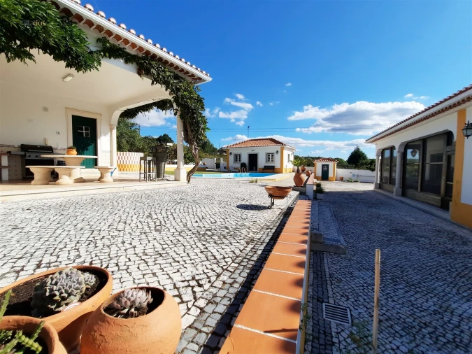 Moradia T3 para Venda em São Pedro de Tomar Foto 96