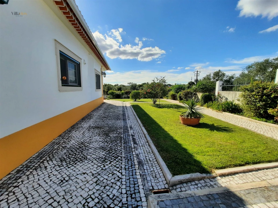 Moradia T3 para Venda em São Pedro de Tomar Foto 98