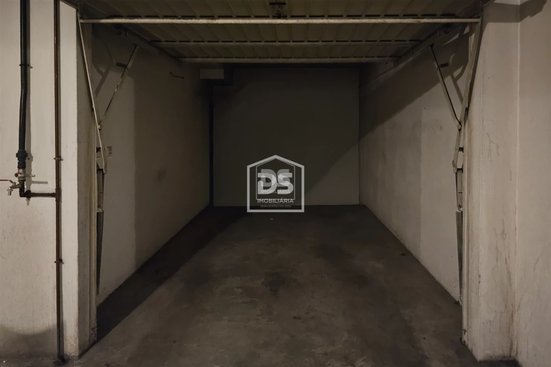 Apartamento T3 para Venda em Leiria, Pousos, Barreira e Cortes Foto 12