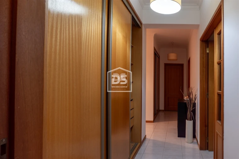 Apartamento T3 para Venda em Leiria, Pousos, Barreira e Cortes Foto 9