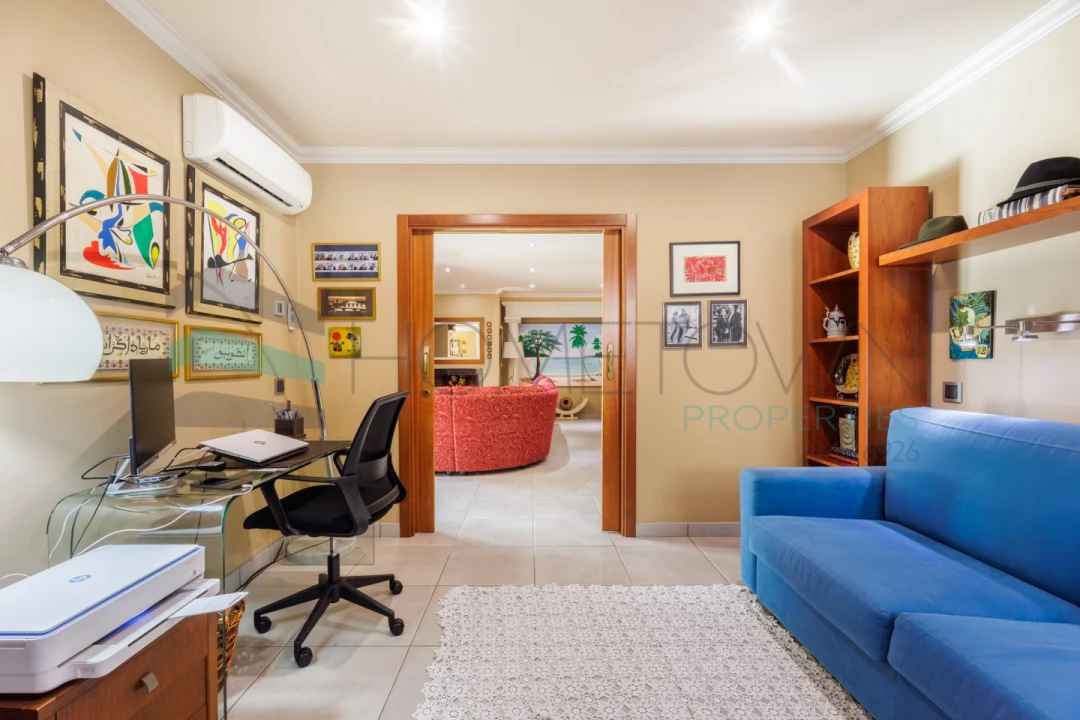 Moradia T5 para Venda em Almancil Foto 13