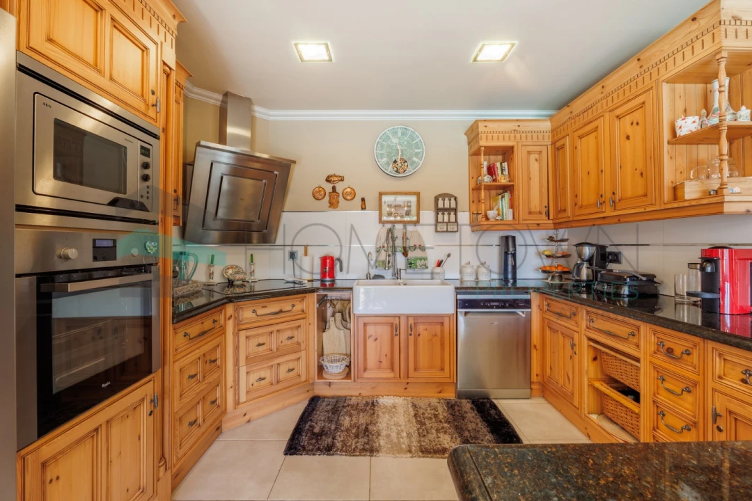 Moradia T5 para Venda em Almancil Foto 16