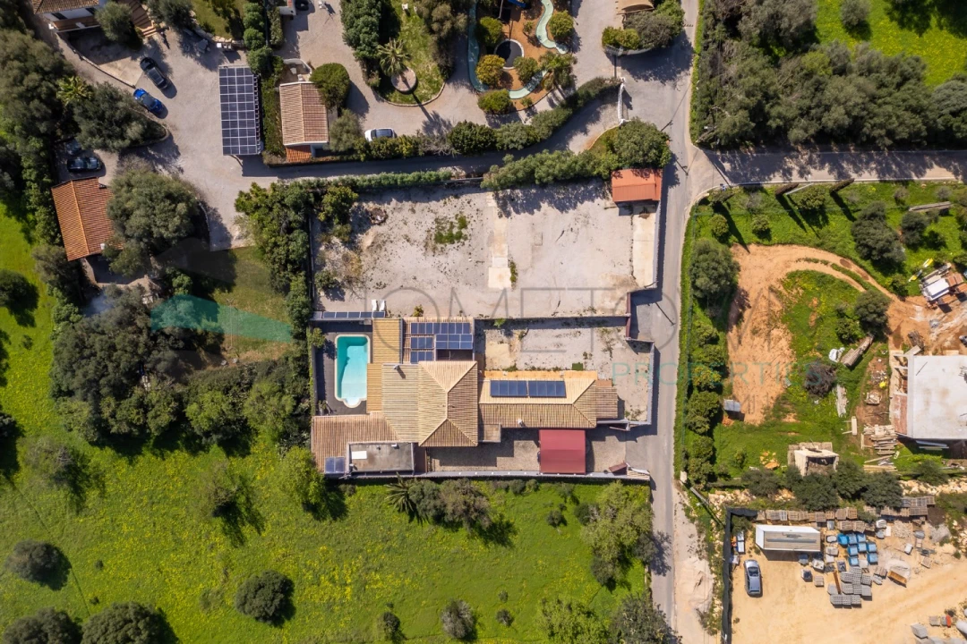 Moradia T5 para Venda em Almancil Foto 38