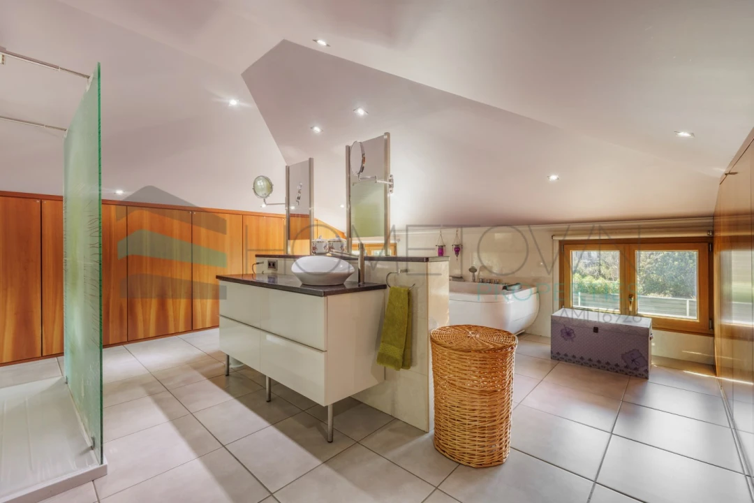 Moradia T5 para Venda em Almancil Foto 23