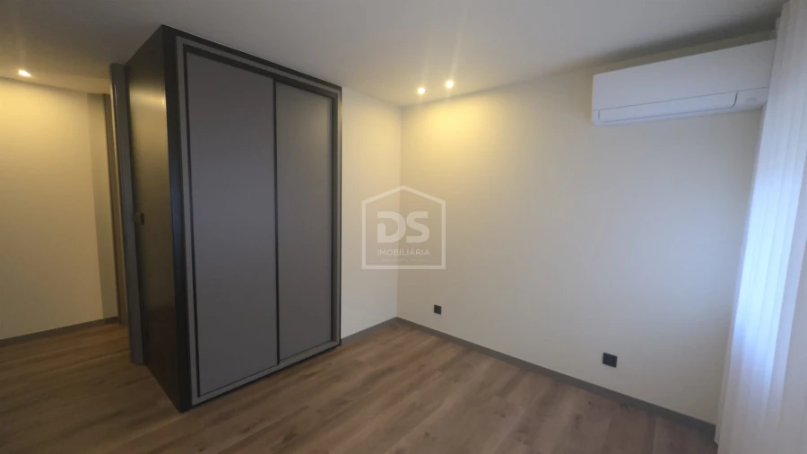 Apartamento T2 para Venda em Lamego (Almacave e Sé) Foto 2