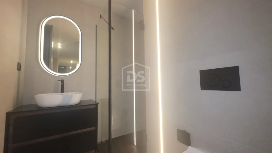 Apartamento T2 para Venda em Lamego (Almacave e Sé) Foto 4