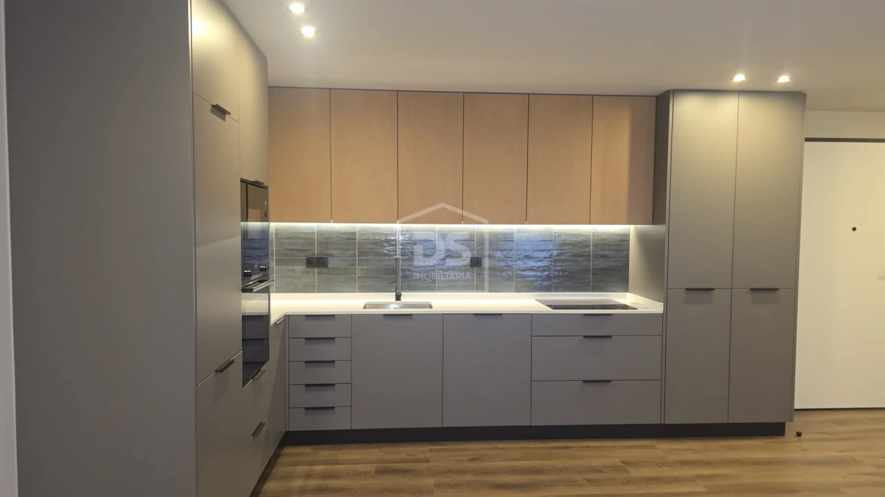 Apartamento T2 para Venda em Lamego (Almacave e Sé) Foto 6