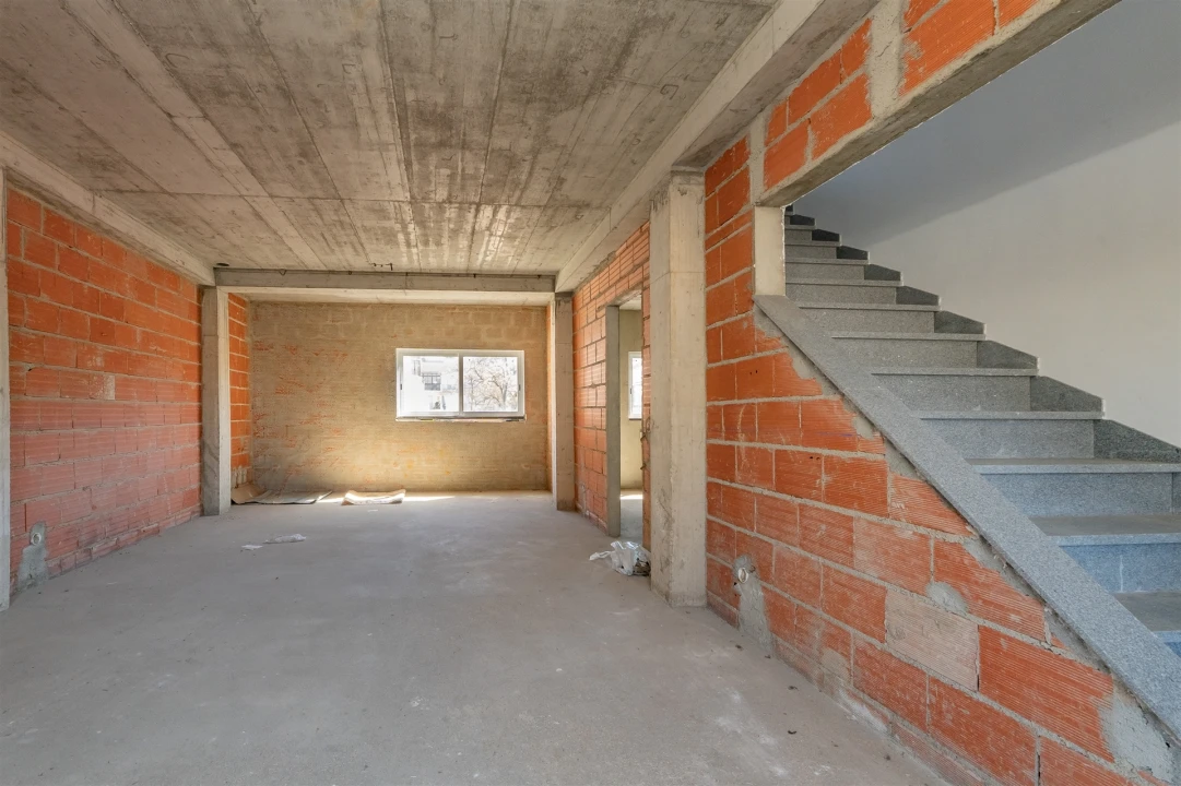 Moradia T4 para Venda em Laranjeiro e Feijó Foto 11