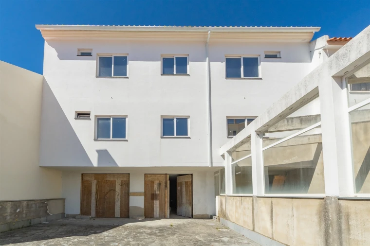 Moradia T4 para Venda em Laranjeiro e Feijó Foto 5