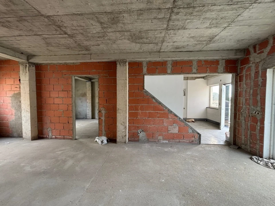 Moradia T4 para Venda em Laranjeiro e Feijó Foto 5