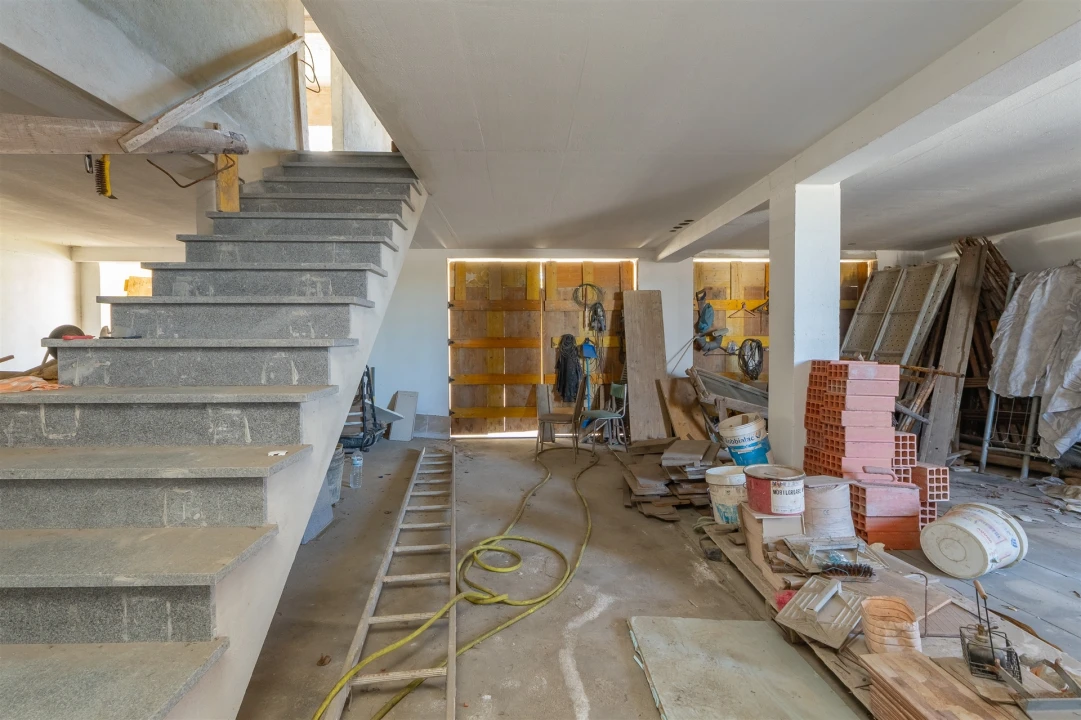 Moradia T4 para Venda em Laranjeiro e Feijó Foto 18