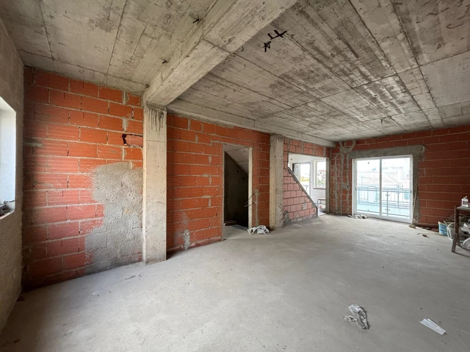 Moradia T4 para Venda em Laranjeiro e Feijó Foto 6